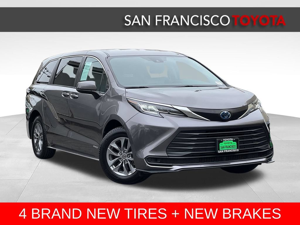 Certified 2021 Toyota Sienna LE FWD image 7