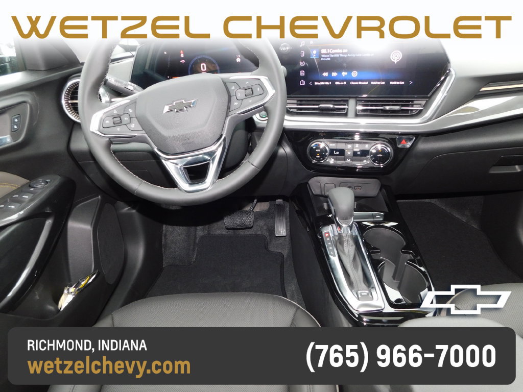 New 2026 Chevrolet Trax ACTIV w/ Sunroof Package FWD image 17