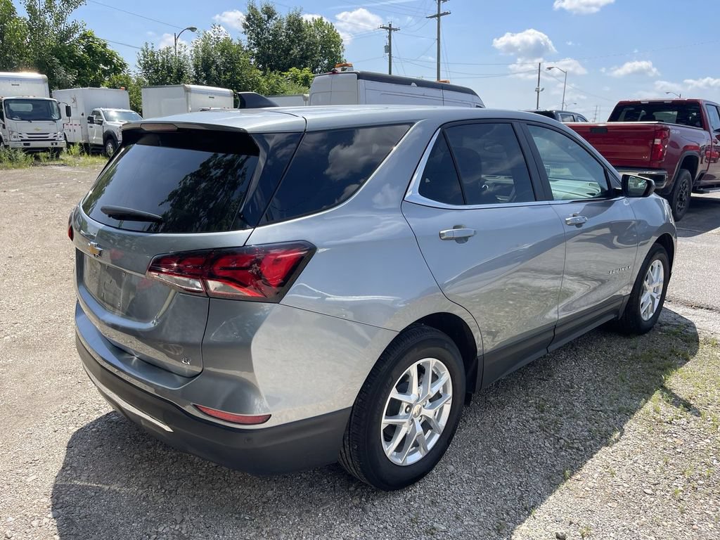 Used 2024 Chevrolet Equinox LT FWD image 9