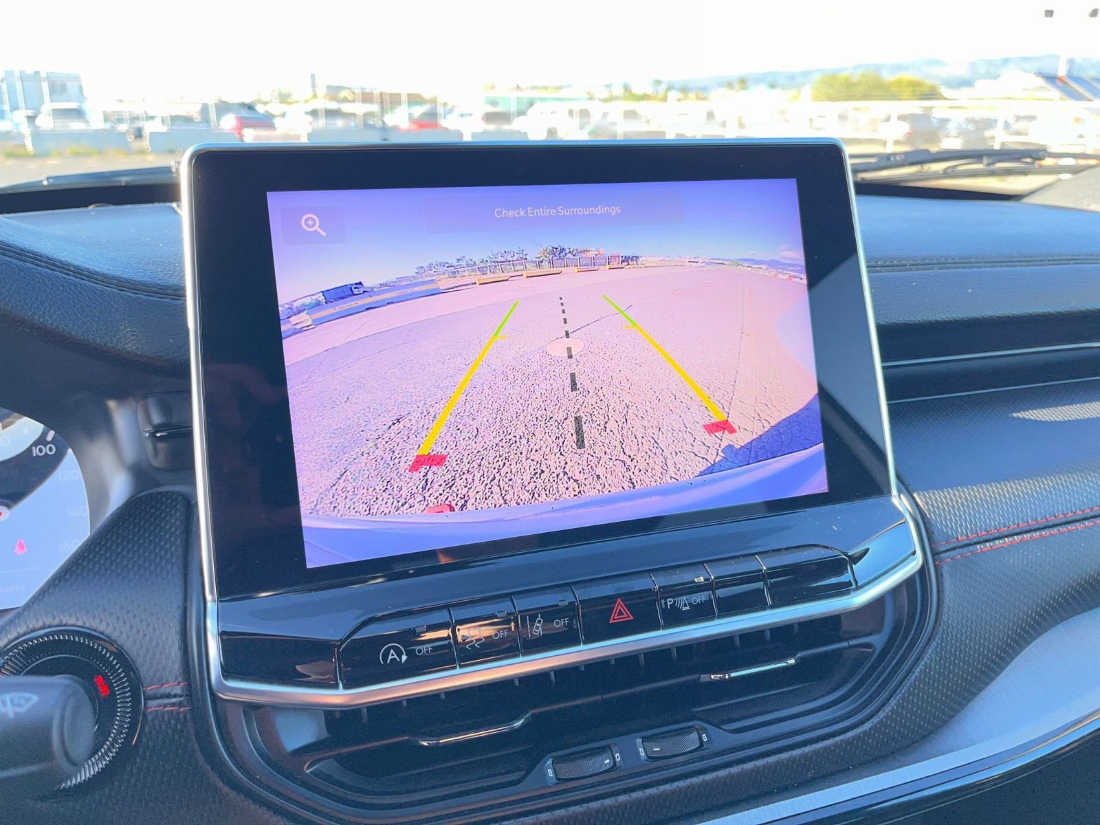 Used 2025 Jeep Compass Trailhawk image 20