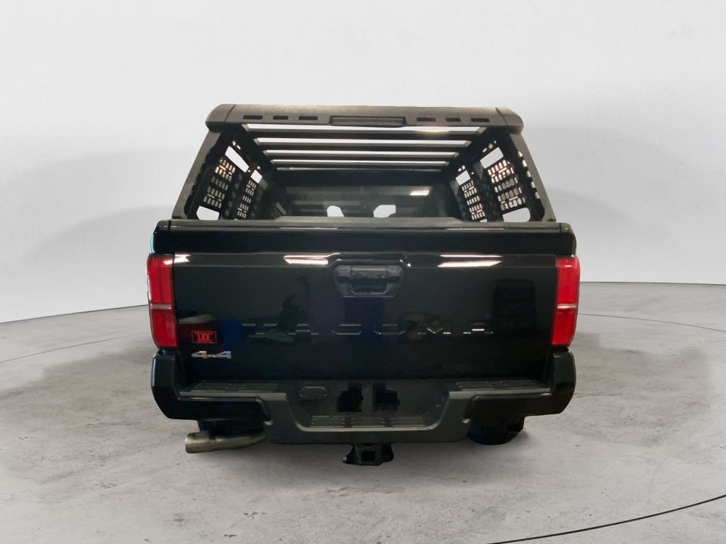 Certified 2025 Toyota Tacoma SR5 AWD/4WD image 4