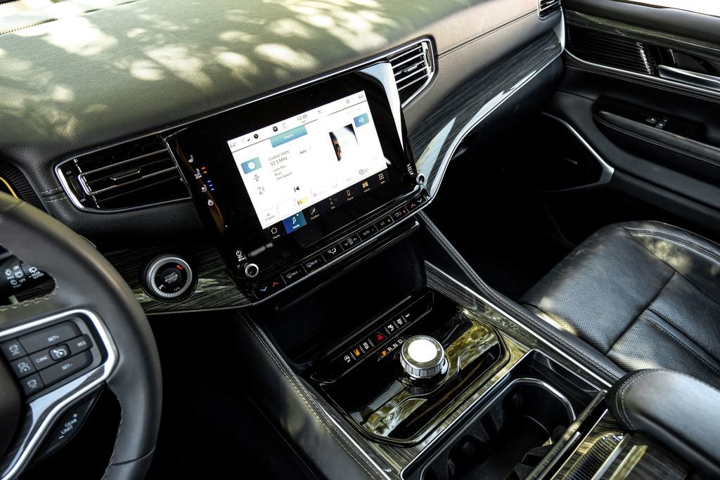 Used 2022 Jeep Wagoneer Series III image 34