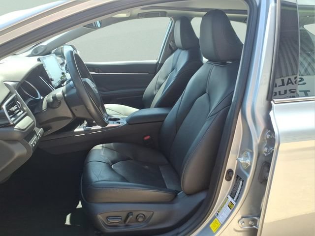 Used 2023 Toyota Camry XLE FWD image 12