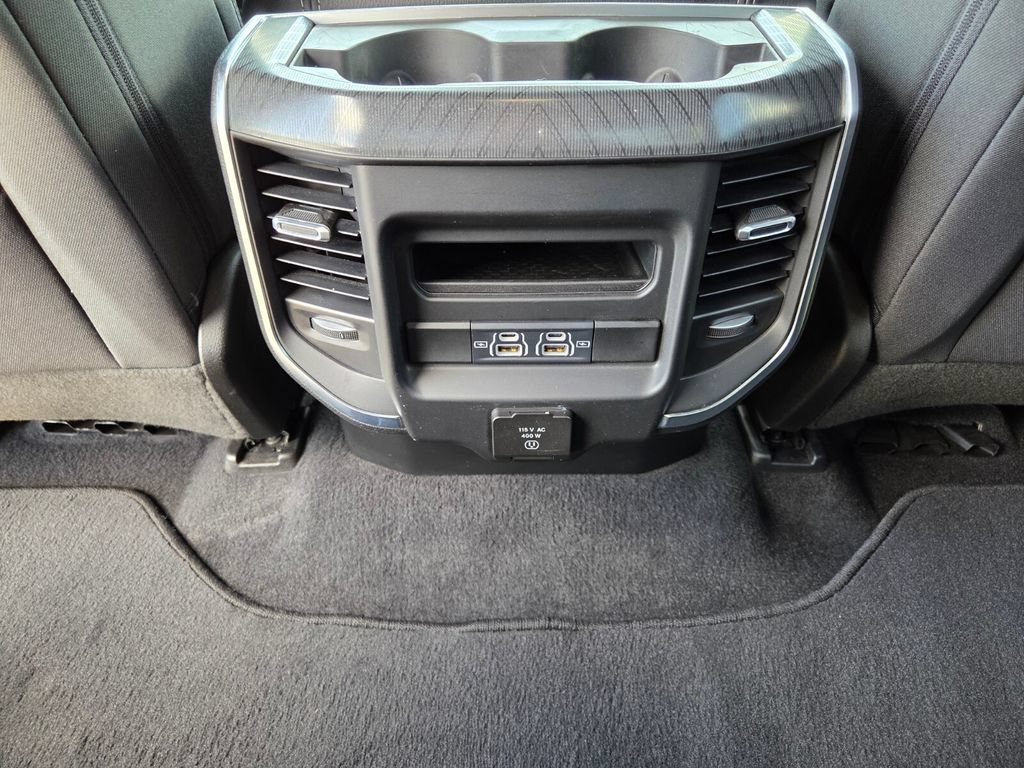 Used 2025 RAM 1500 Big Horn AWD/4WD image 16
