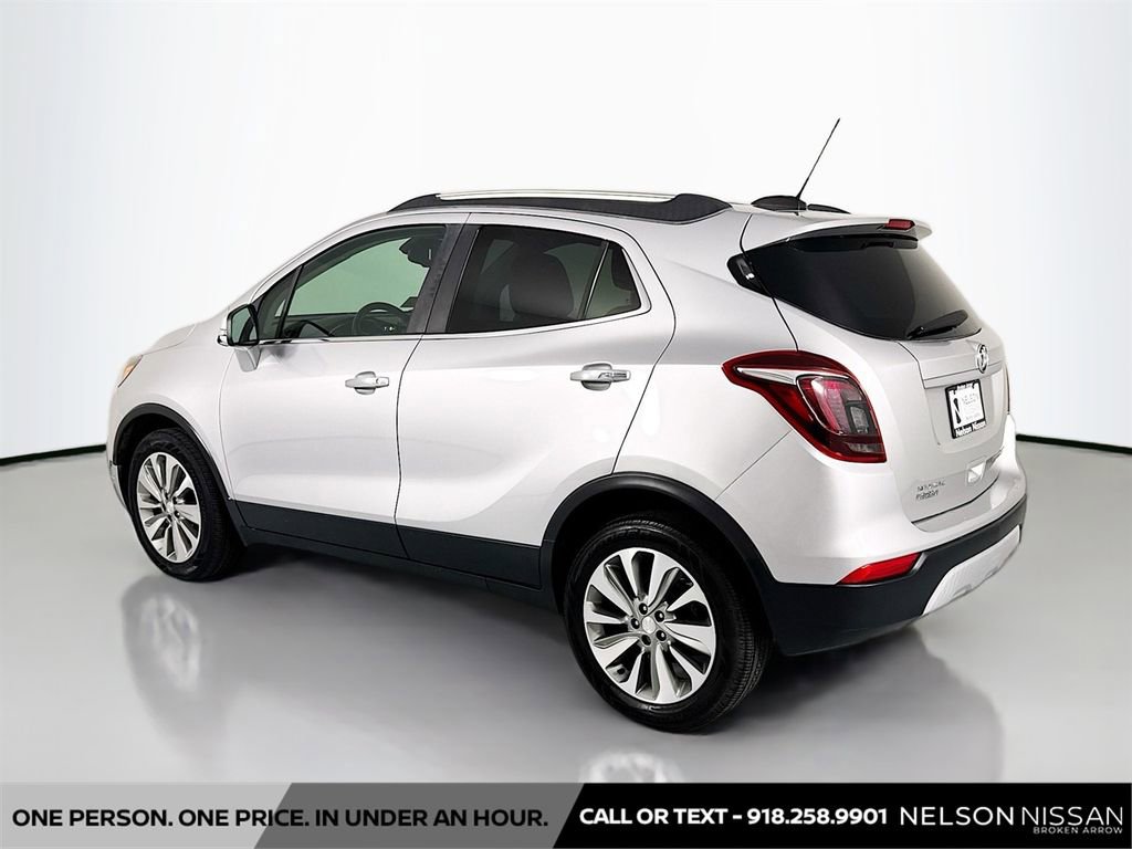 Used 2017 Buick Encore Essence FWD image 7