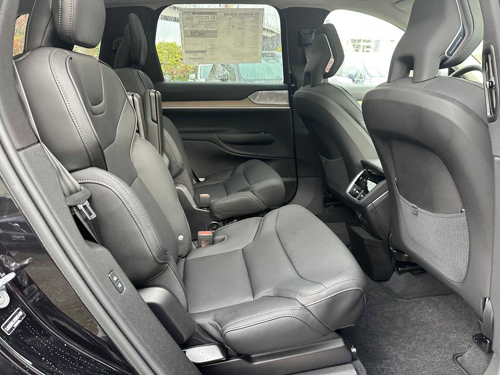 New 2025 Volvo EX90 Ultra w/ Protection Package Premier image 12