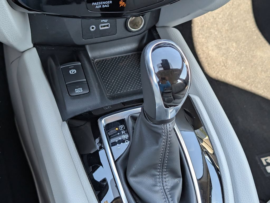 Used 2022 Nissan Rogue Sport SL AWD/4WD image 25