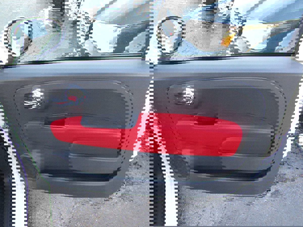 Used 2012 FIAT 500 Pop w/ Bose Premium Audio Pkg image 22