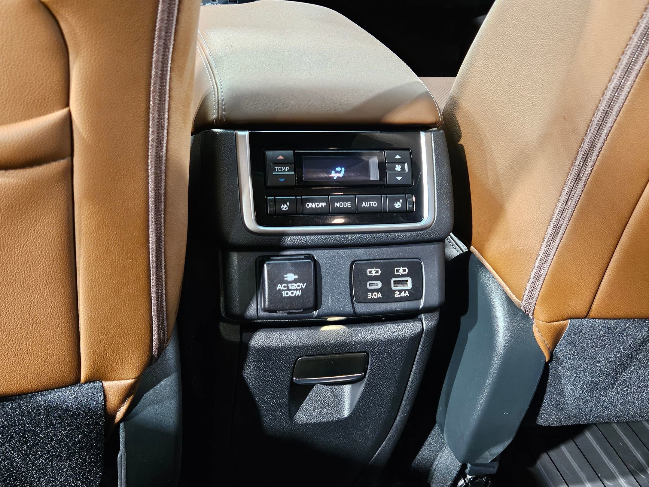 Used 2024 Subaru Ascent Touring image 39