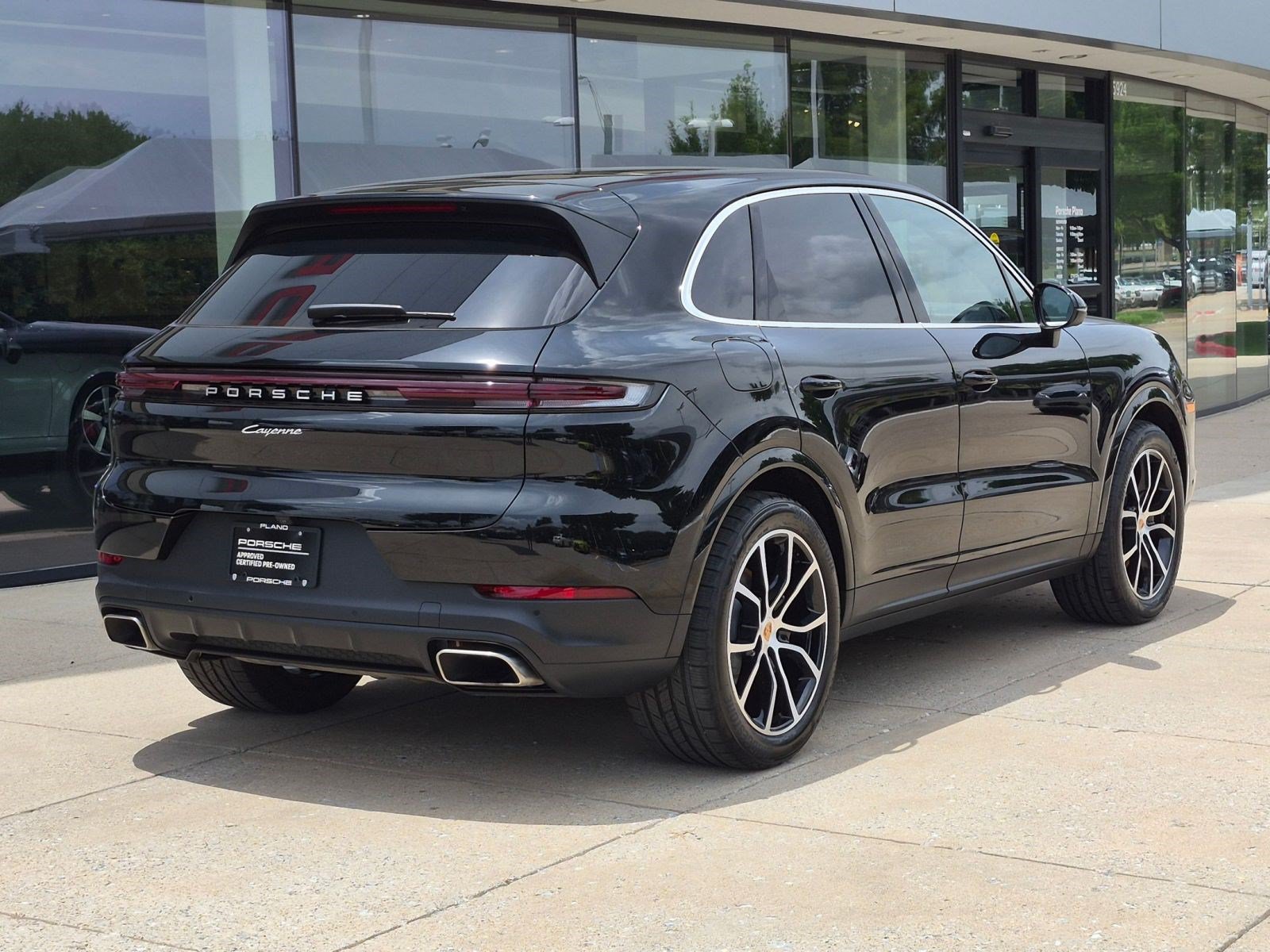 Certified 2026 Porsche Cayenne AWD/4WD image 9