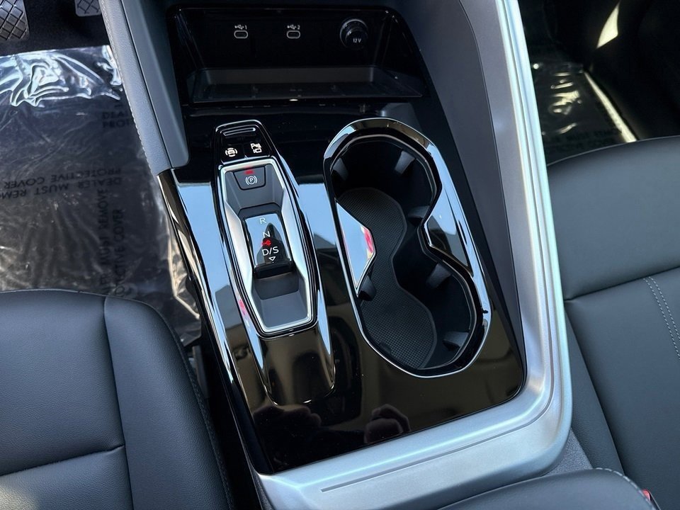 New 2025 Audi Q5 Premium image 18