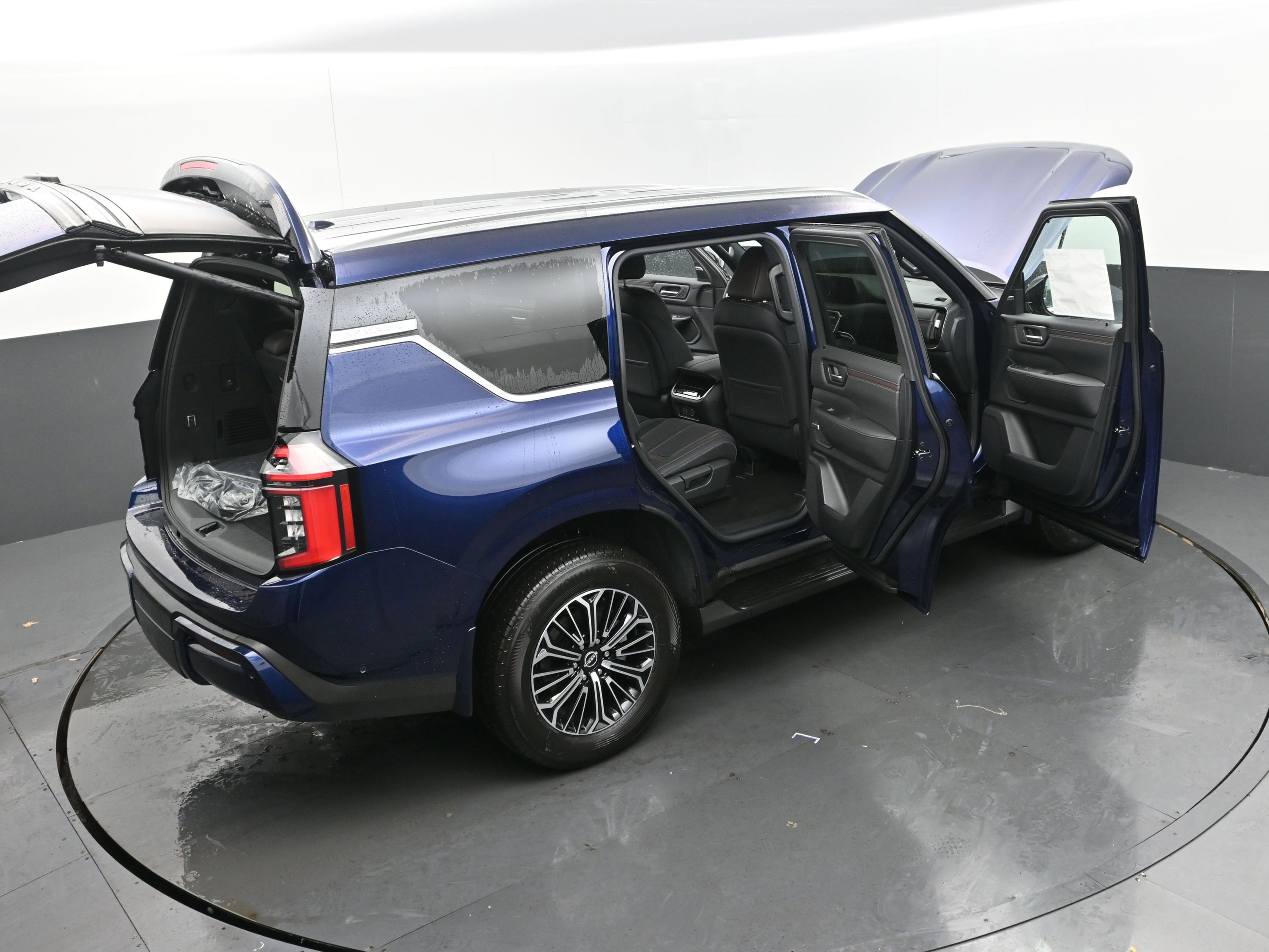 New 2025 Nissan Armada SL image 44