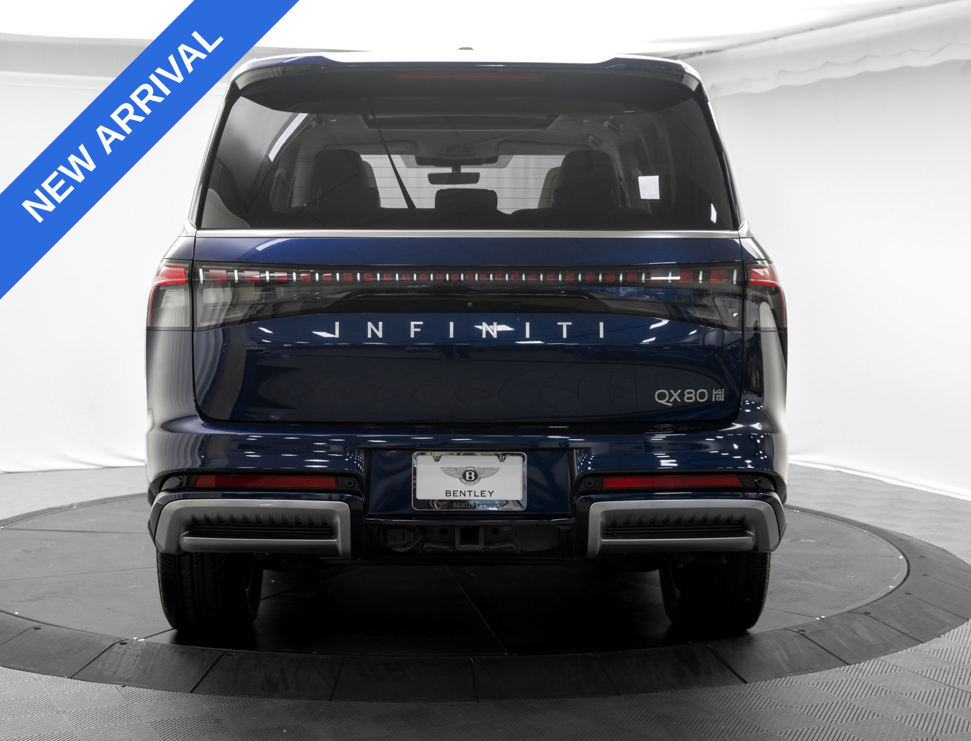 Used 2025 INFINITI QX80 Luxe AWD/4WD image 6