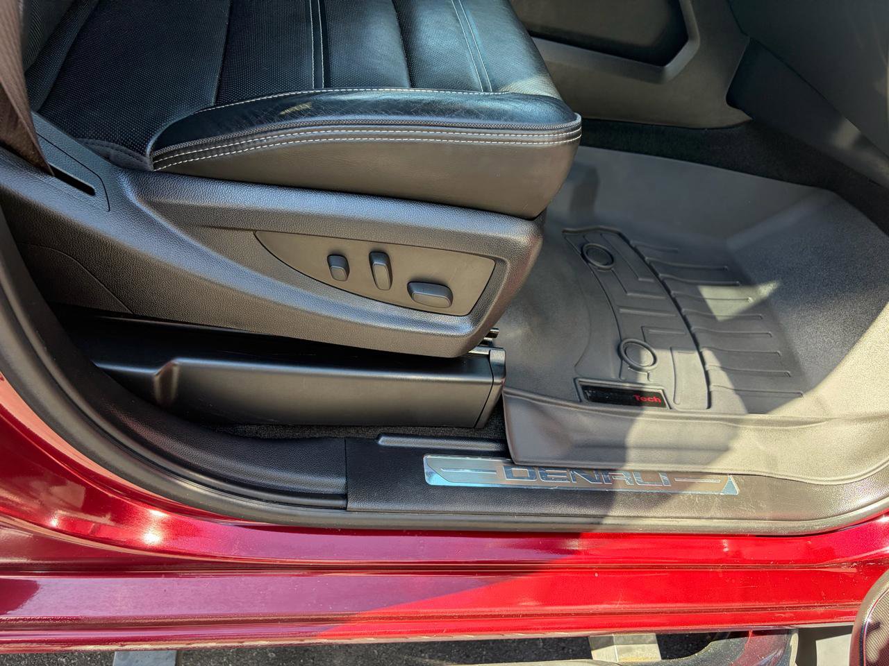 Used 2015 GMC Sierra 2500 Denali w/ Suspension Package, Off-Road image 46