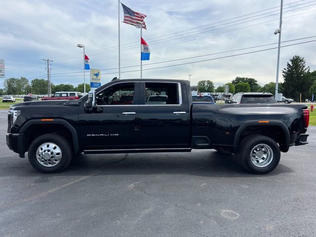 Used 2024 GMC Sierra 3500 Denali Ultimate AWD/4WD image 4