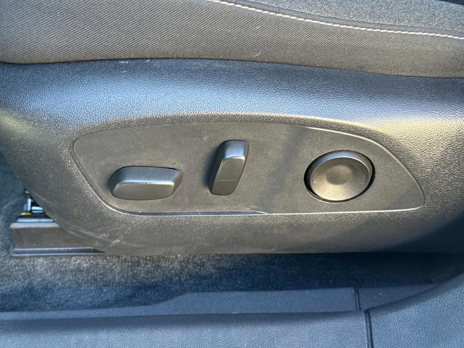 Used 2024 Honda Prologue EX image 20