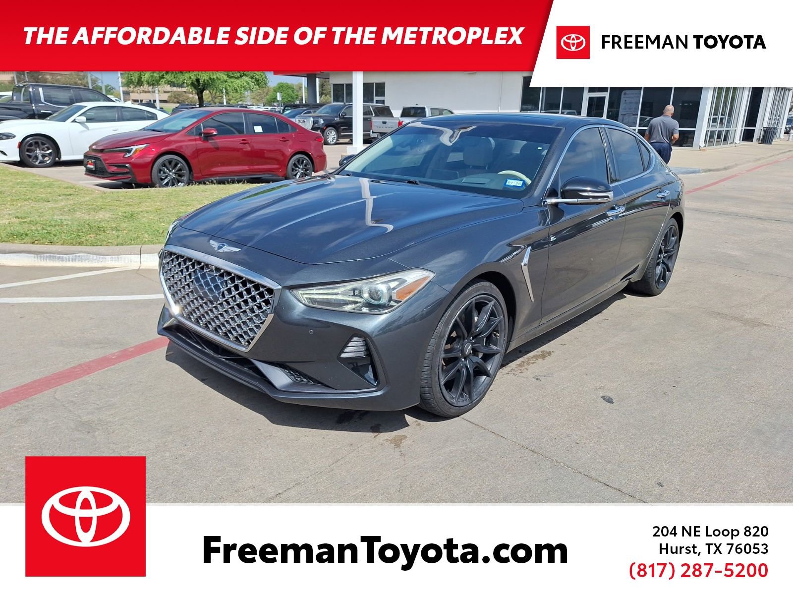 Used 2019 Genesis G70 3.3T Design image 1