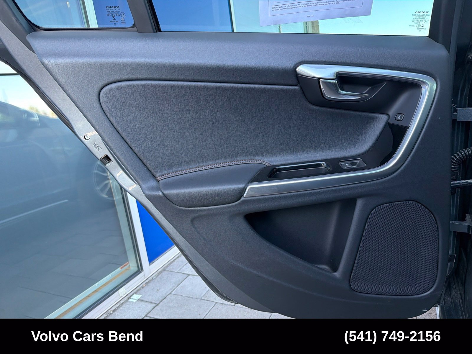 Used 2016 Volvo S60 T5 Cross Country Platinum AWD/4WD image 21