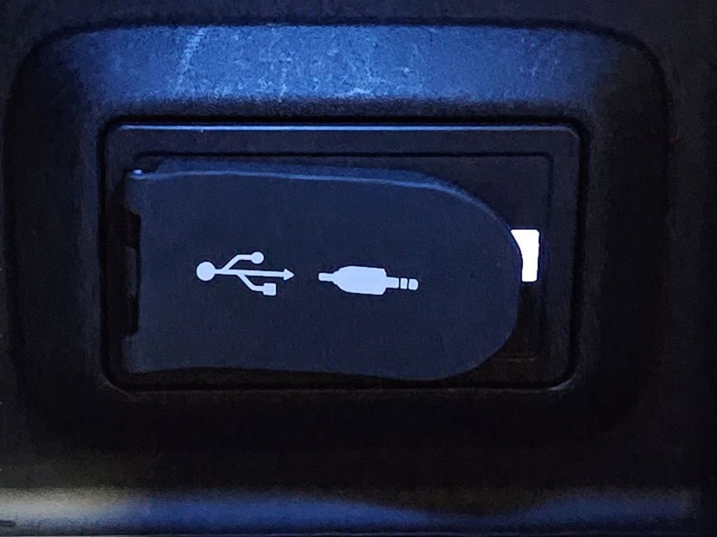 Certified 2021 Toyota Venza XLE w/ Softex Package image 16