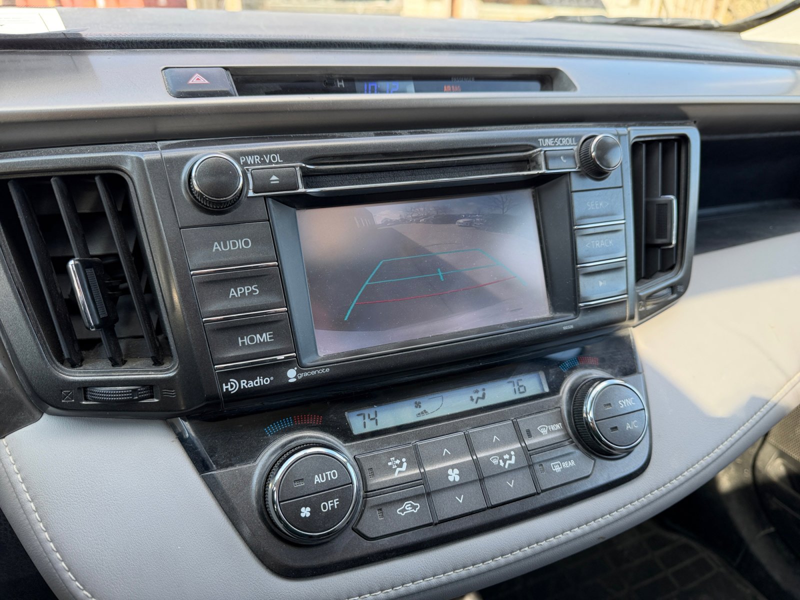 Used 2015 Toyota RAV4 XLE image 19