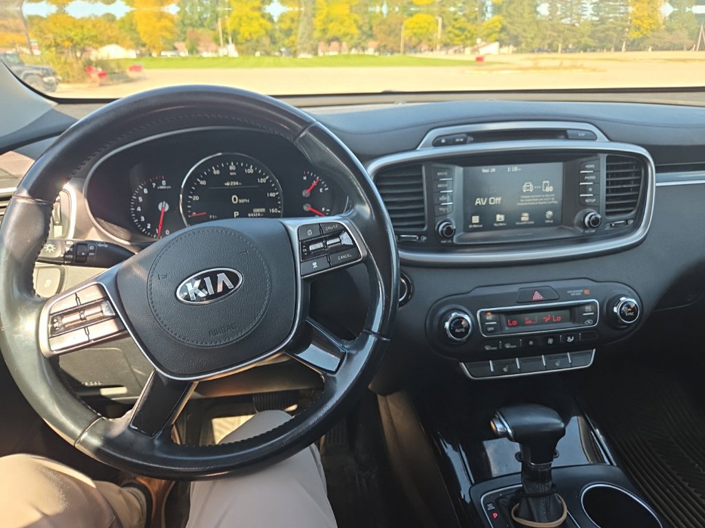 Used 2019 Kia Sorento EX AWD/4WD image 13