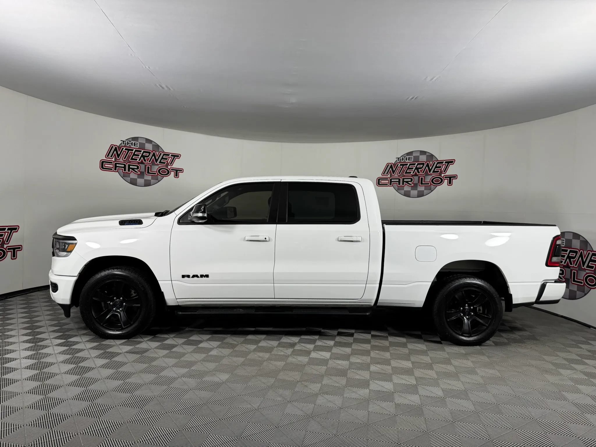 Used 2022 RAM 1500 Big Horn AWD/4WD image 4