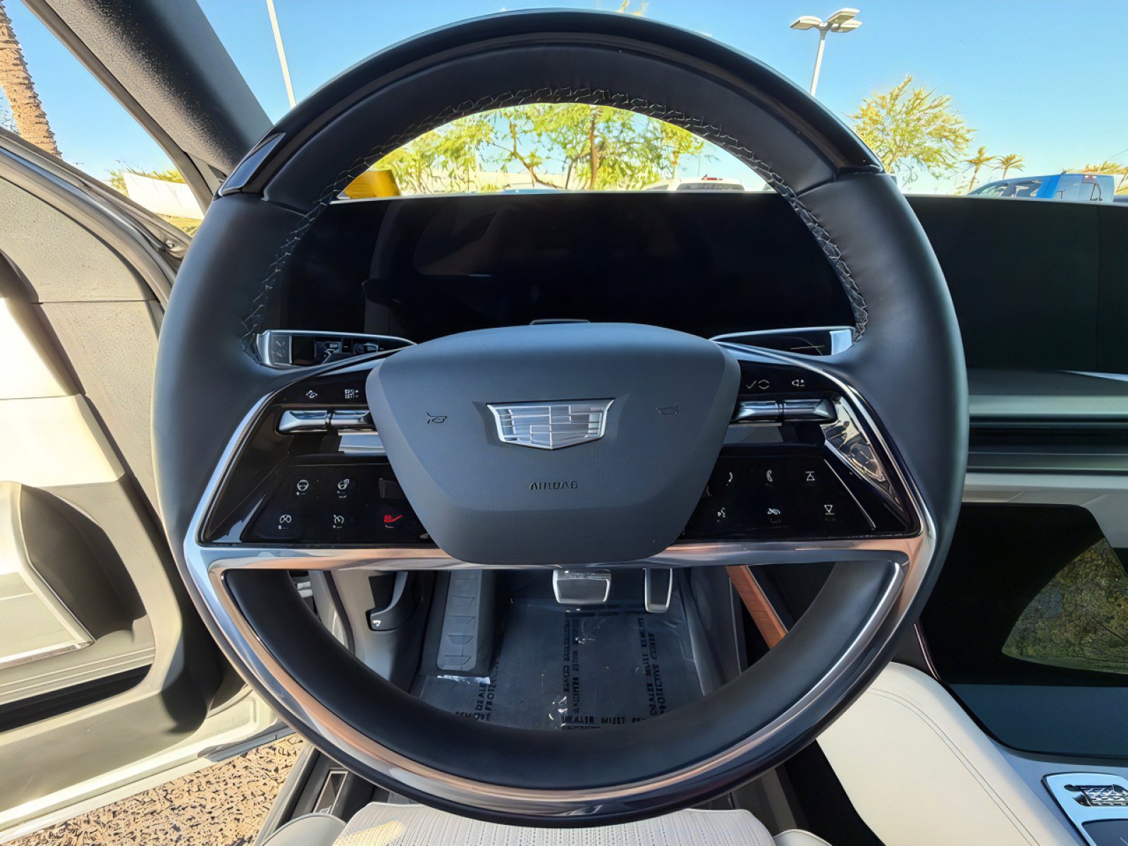 Used 2026 Cadillac Vistiq Luxury image 19