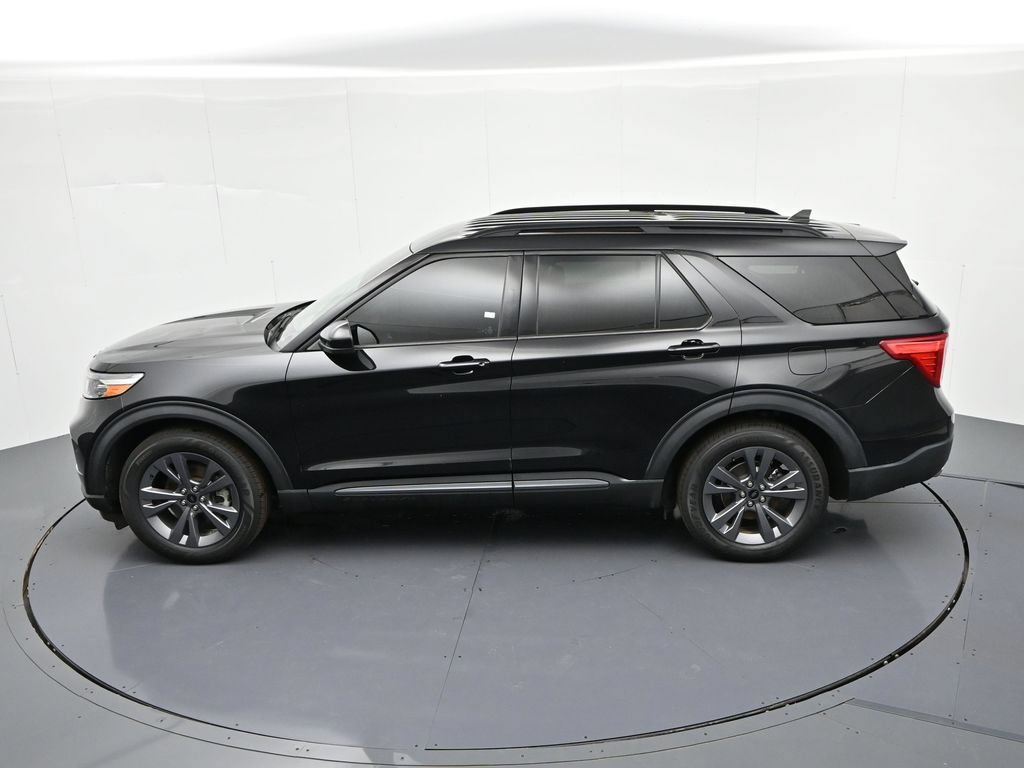 Certified 2022 Ford Explorer XLT w/ Equipment Group 202A RWD image 25