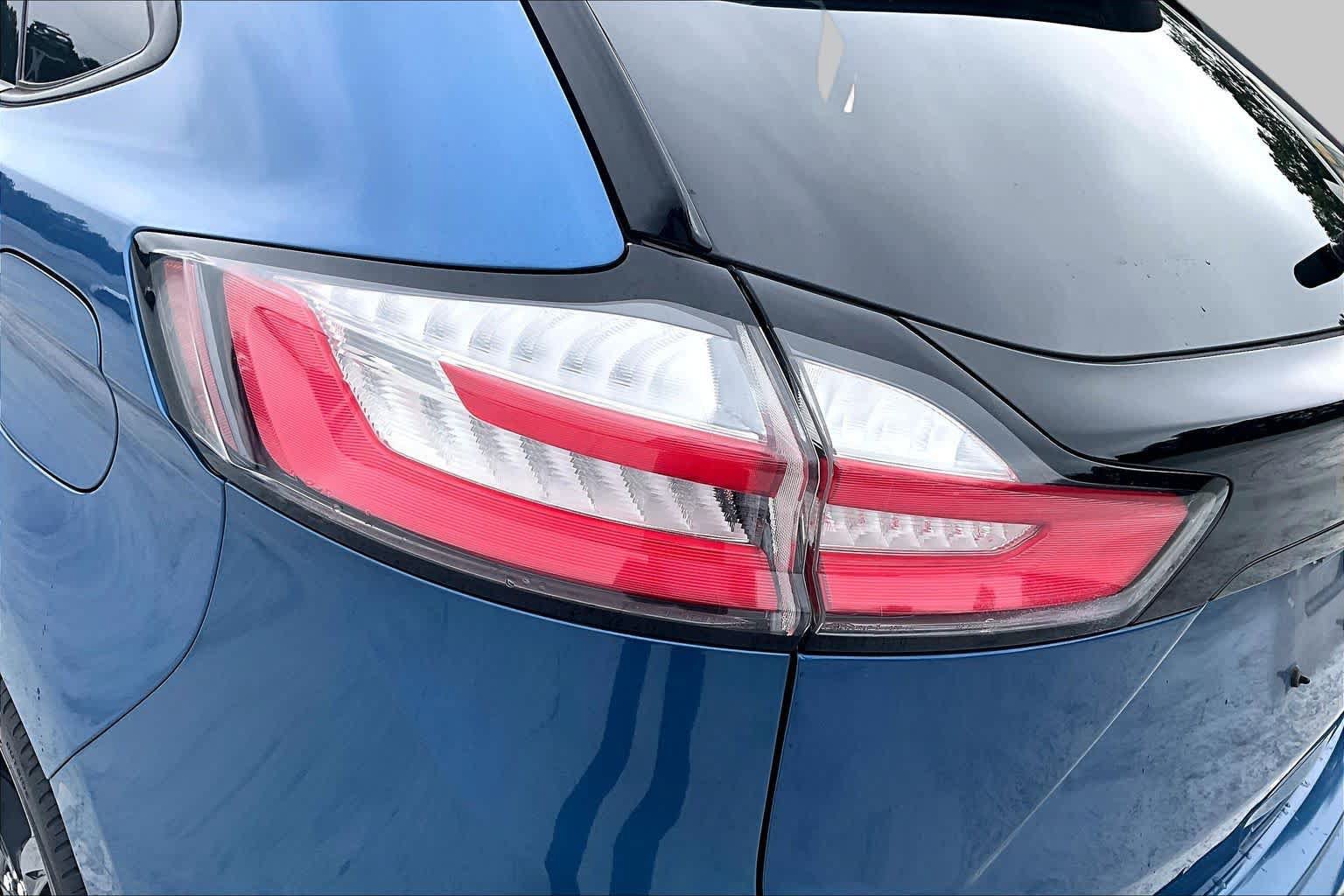 Used 2019 Ford Edge ST w/ Equipment Group 401A AWD/4WD image 29