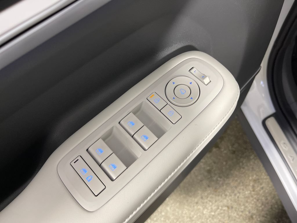 New 2026 Hyundai Santa Fe Calligraphy FWD image 18