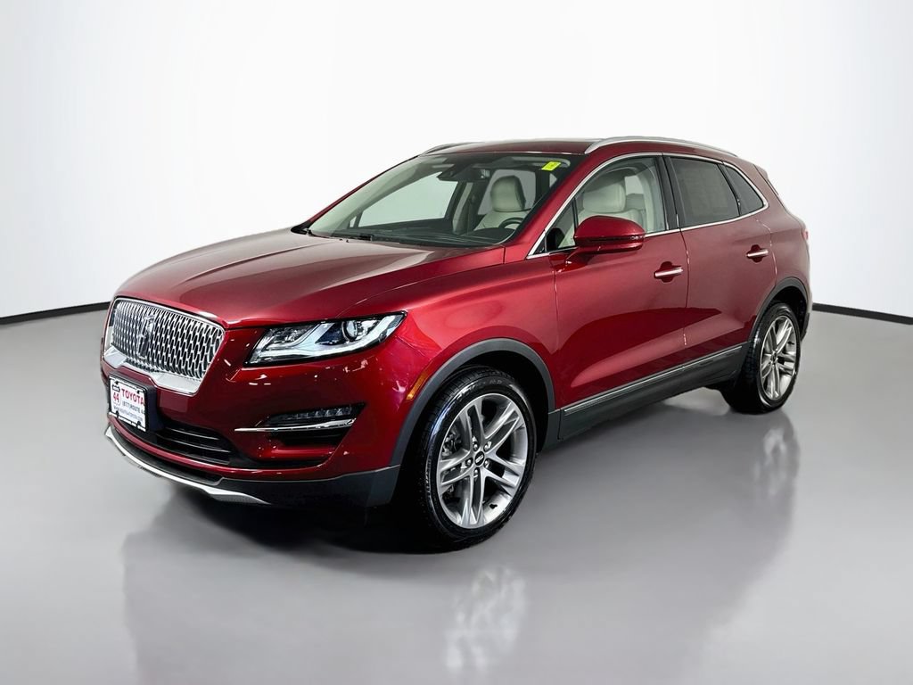 Used 2019 Lincoln MKC Reserve w/ MKC Climate Package AWD/4WD image 2