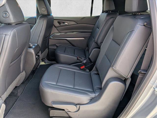 New 2026 Chevrolet Traverse LT image 16