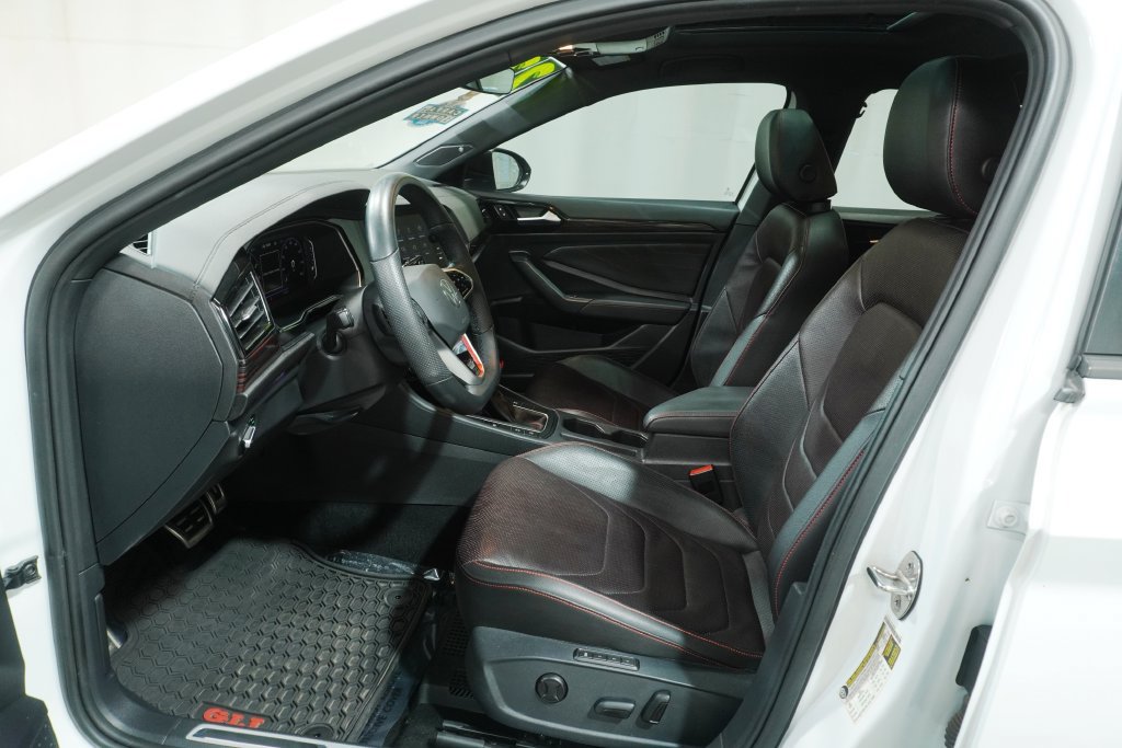 Used 2022 Volkswagen Jetta GLI Autobahn FWD image 10