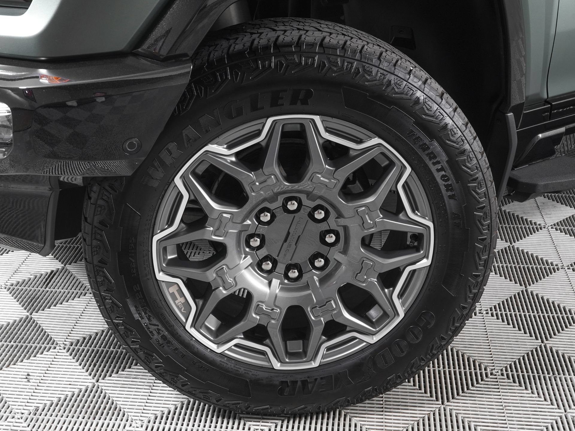 Used 2024 GMC Hummer EV 3X AWD/4WD image 34
