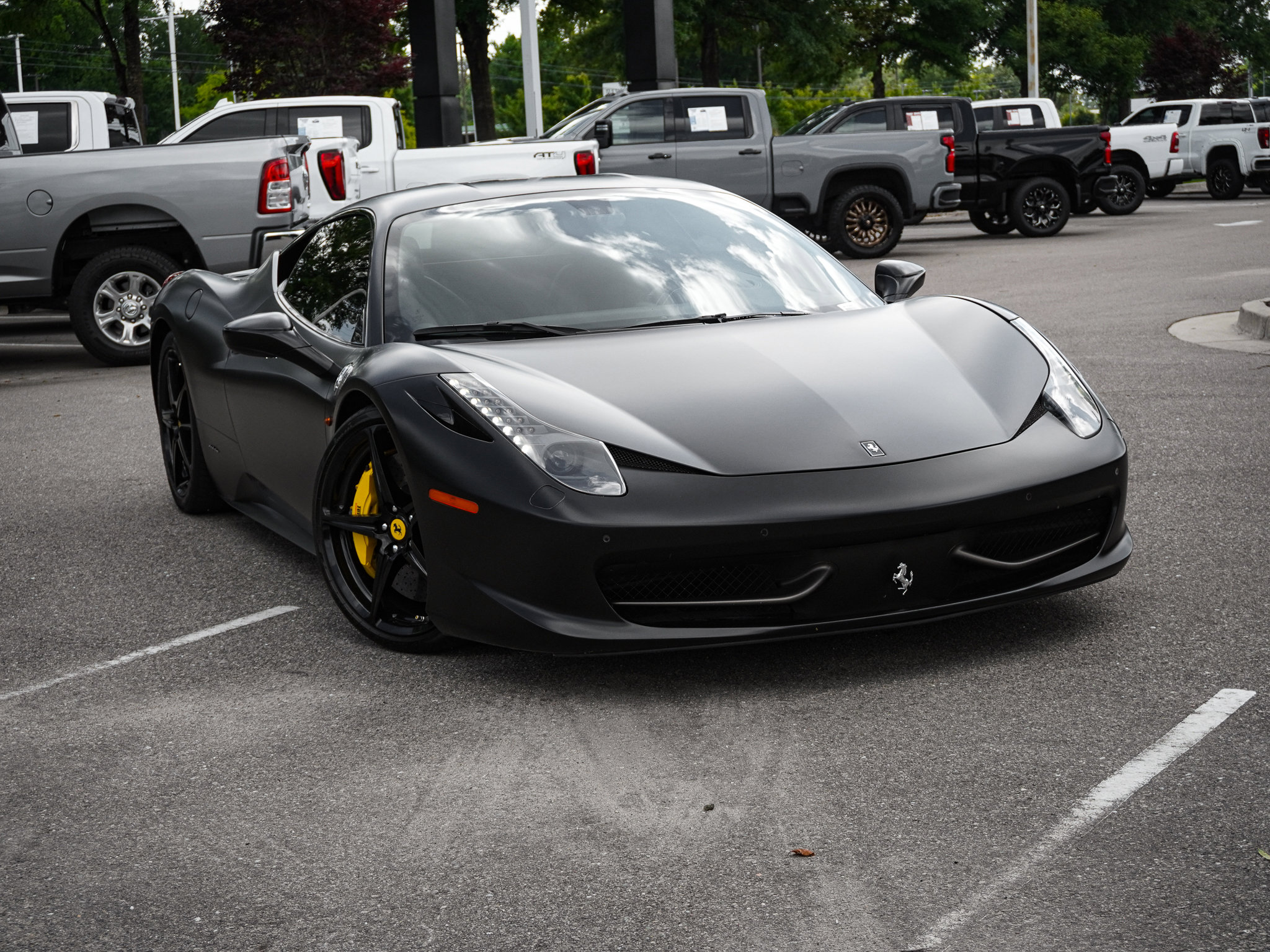 Used 2014 Ferrari 458 Italia Coupe RWD image 2
