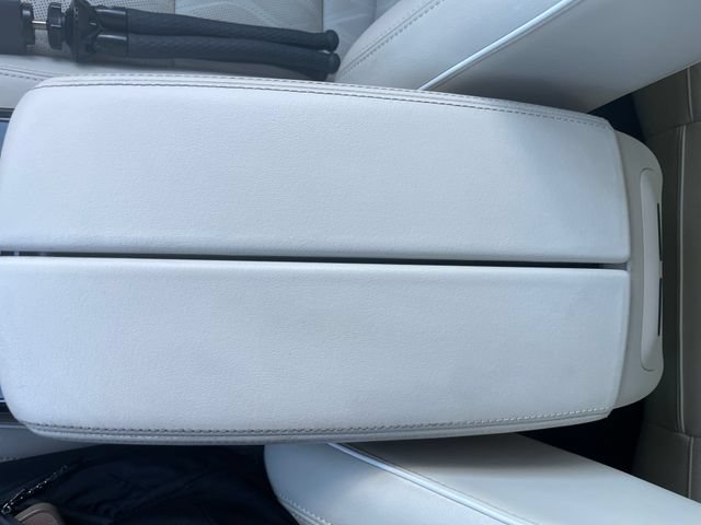 Used 2023 Buick Envision Avenir AWD/4WD image 17