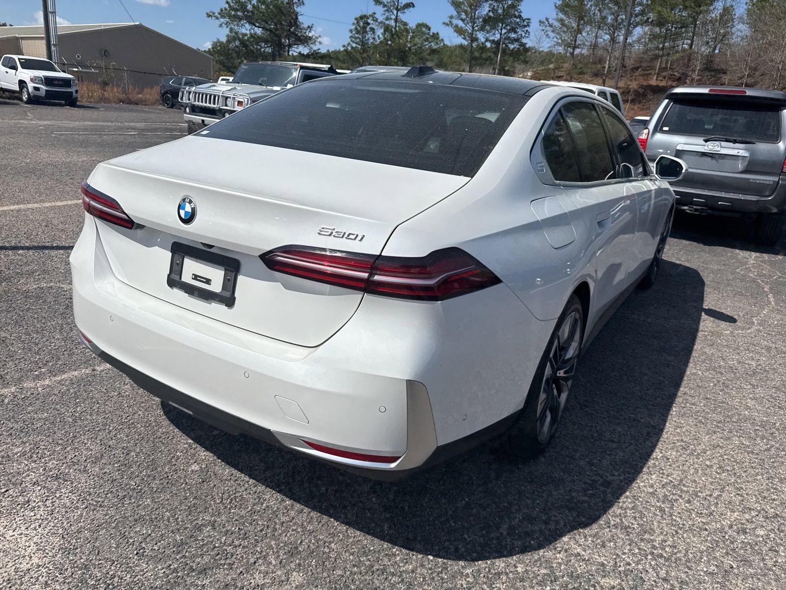 Used 2024 BMW 530i 530i w/ Executive Package image 13