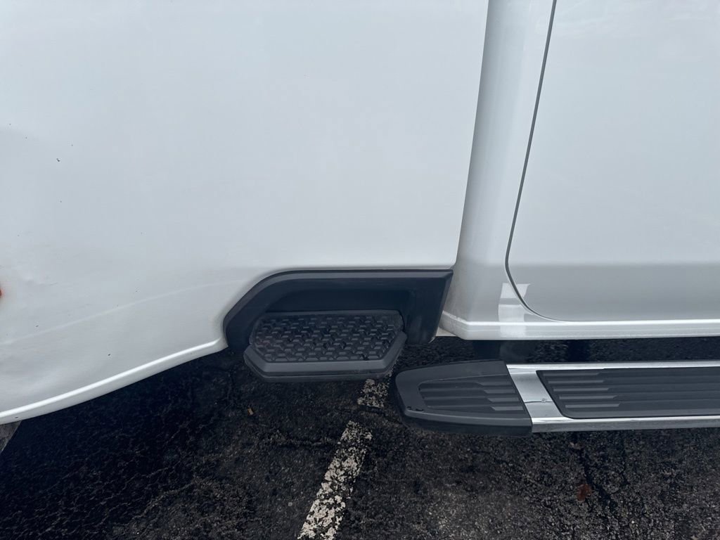 Used 2023 GMC Sierra 3500 Pro w/ Convenience Package image 37