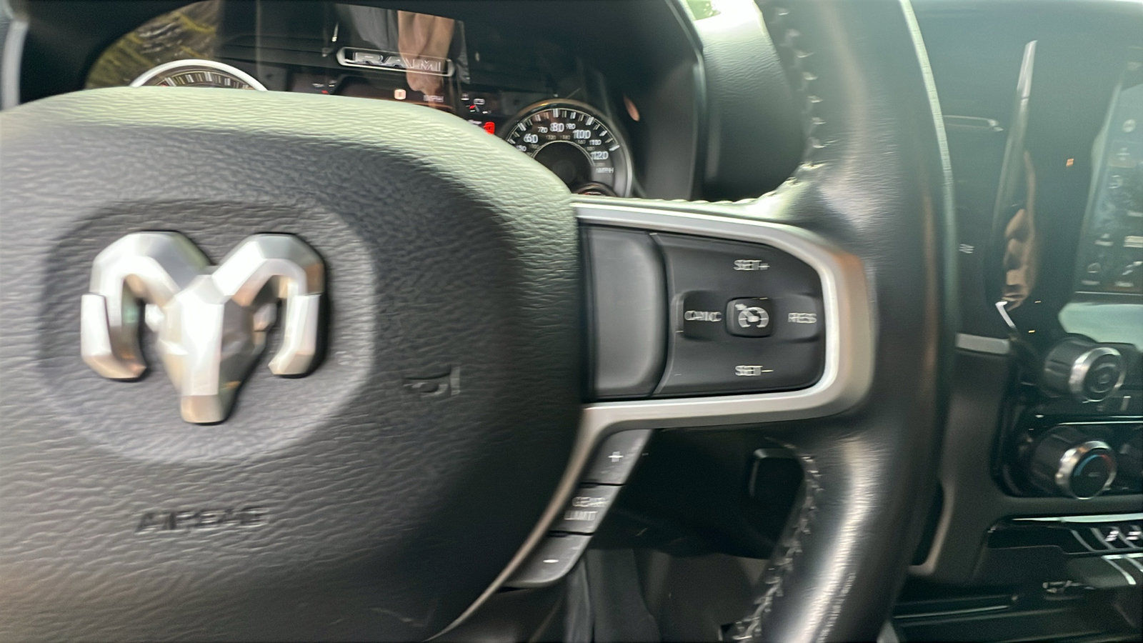 Used 2022 RAM 1500 Big Horn image 28