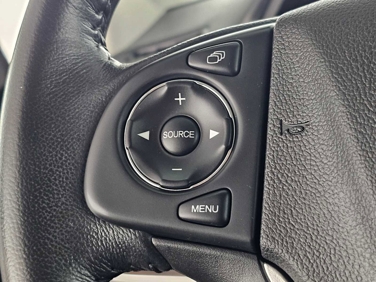 Used 2015 Honda CR-V EX-L image 29
