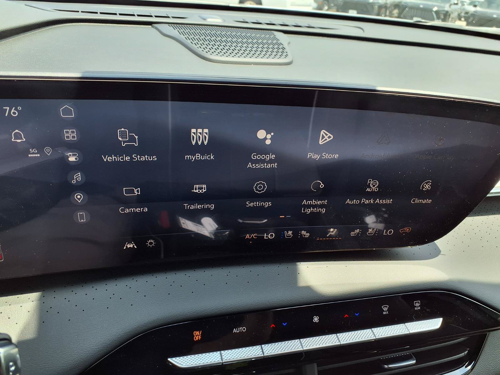 New 2026 Buick Enclave Avenir w/ Super Cruise Package AWD/4WD image 3