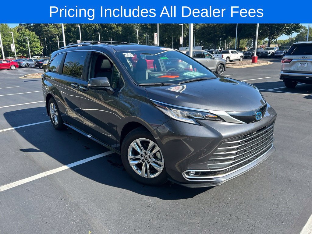 New 2025 Toyota Sienna Limited FWD image 1