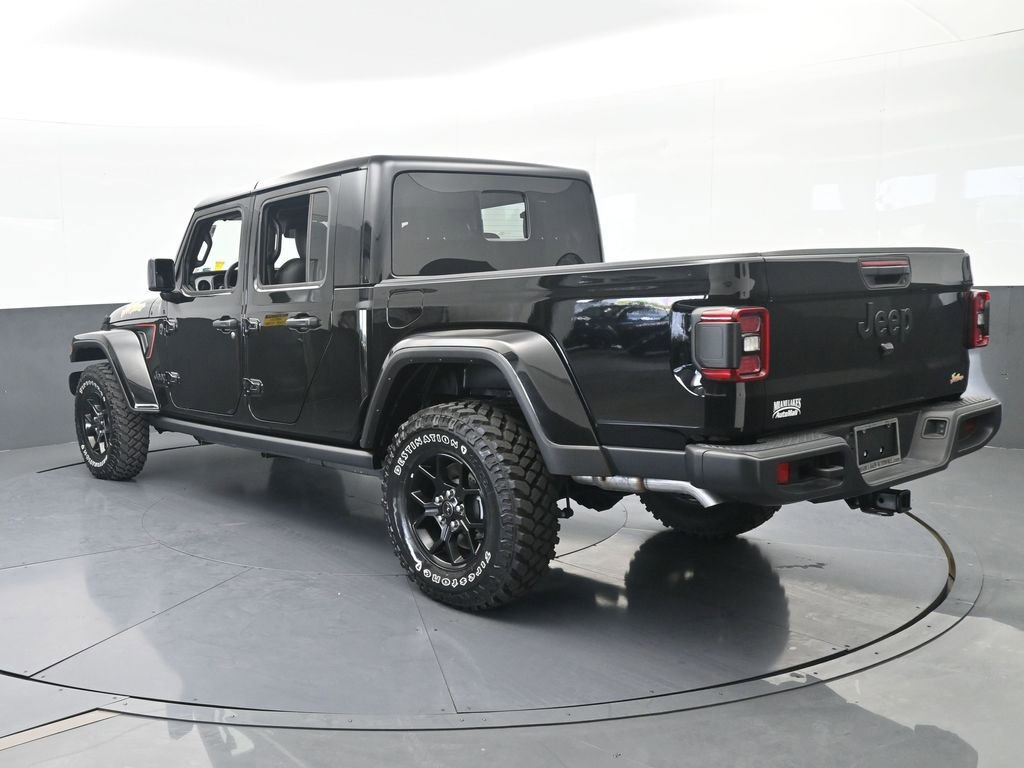 Used 2024 Jeep Gladiator Sport AWD/4WD image 4