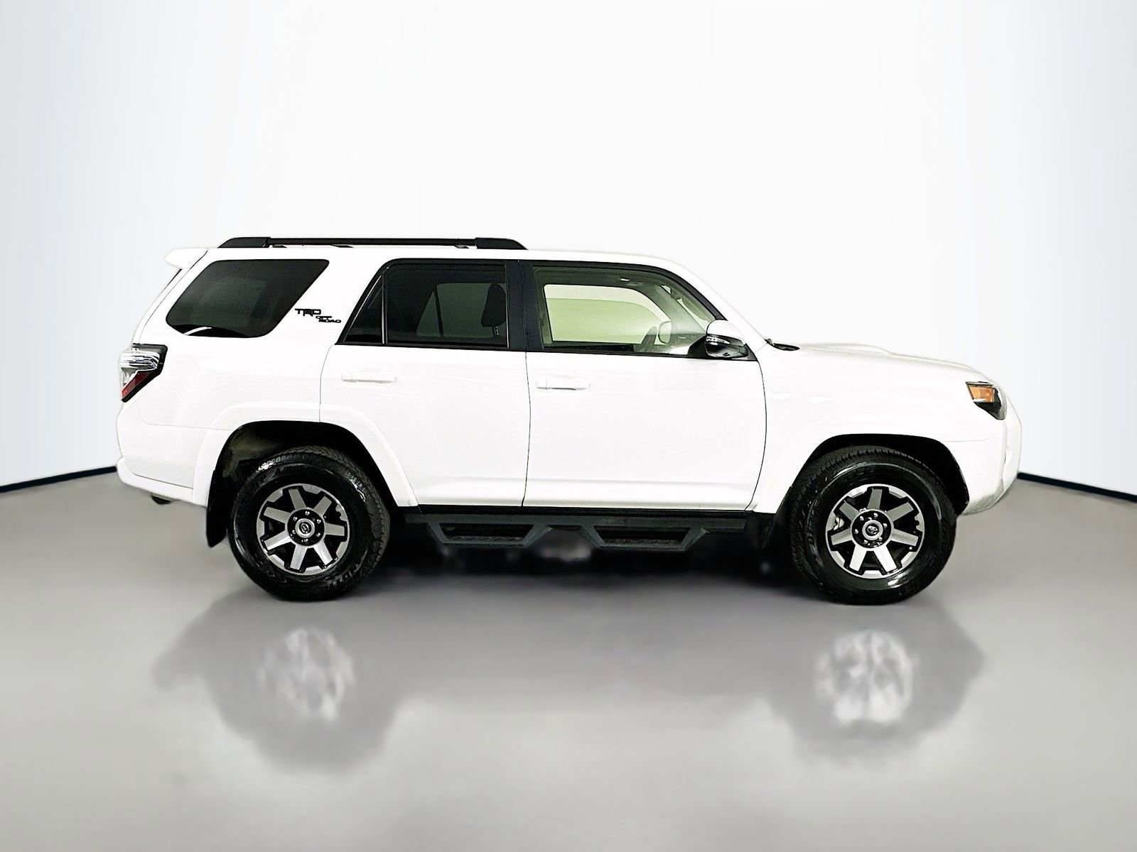Certified 2024 Toyota 4Runner TRD Off-Road Premium w/ Off Road Premium Plus Package AWD/4WD image 8