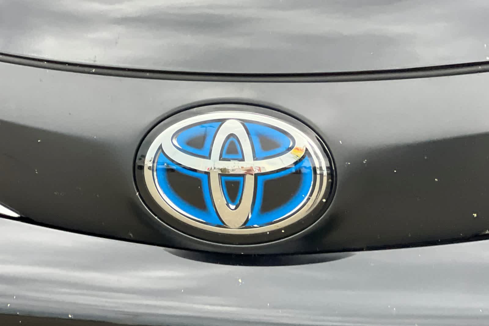 Certified 2025 Toyota Sienna LE FWD image 16