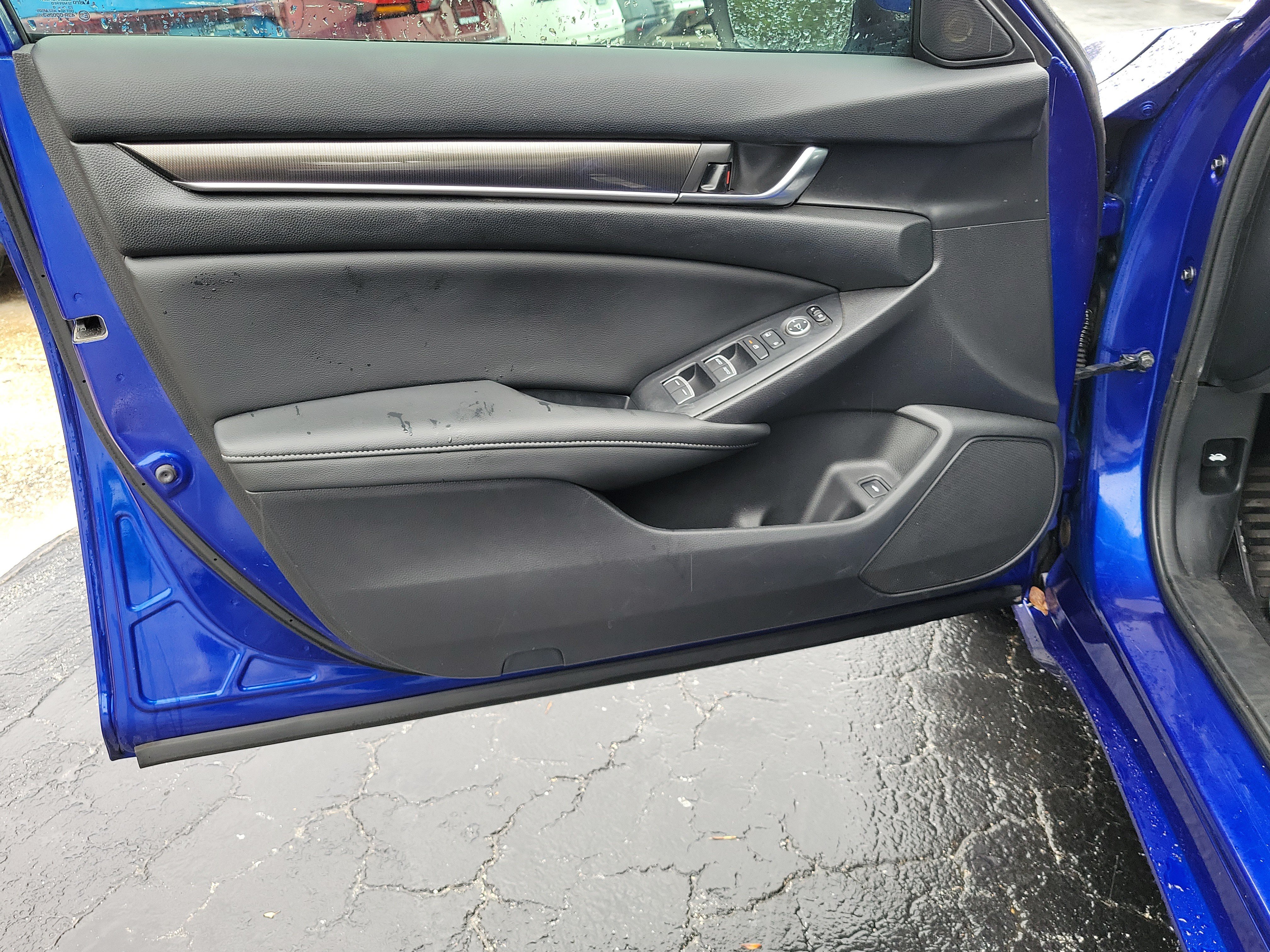 Used 2020 Honda Accord Sport image 16