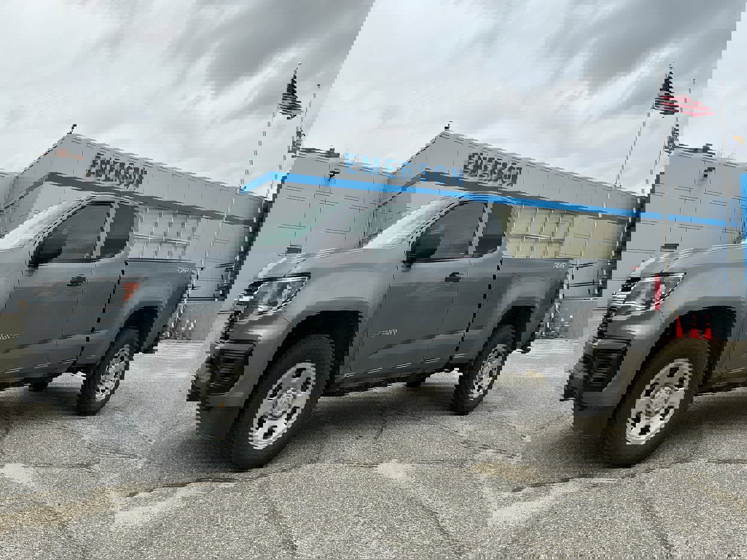 Certified 2022 Chevrolet Colorado W/T w/ WT Convenience Package AWD/4WD image 2