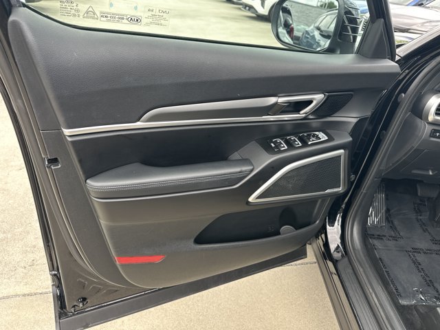 Used 2020 Kia Telluride LX FWD image 11