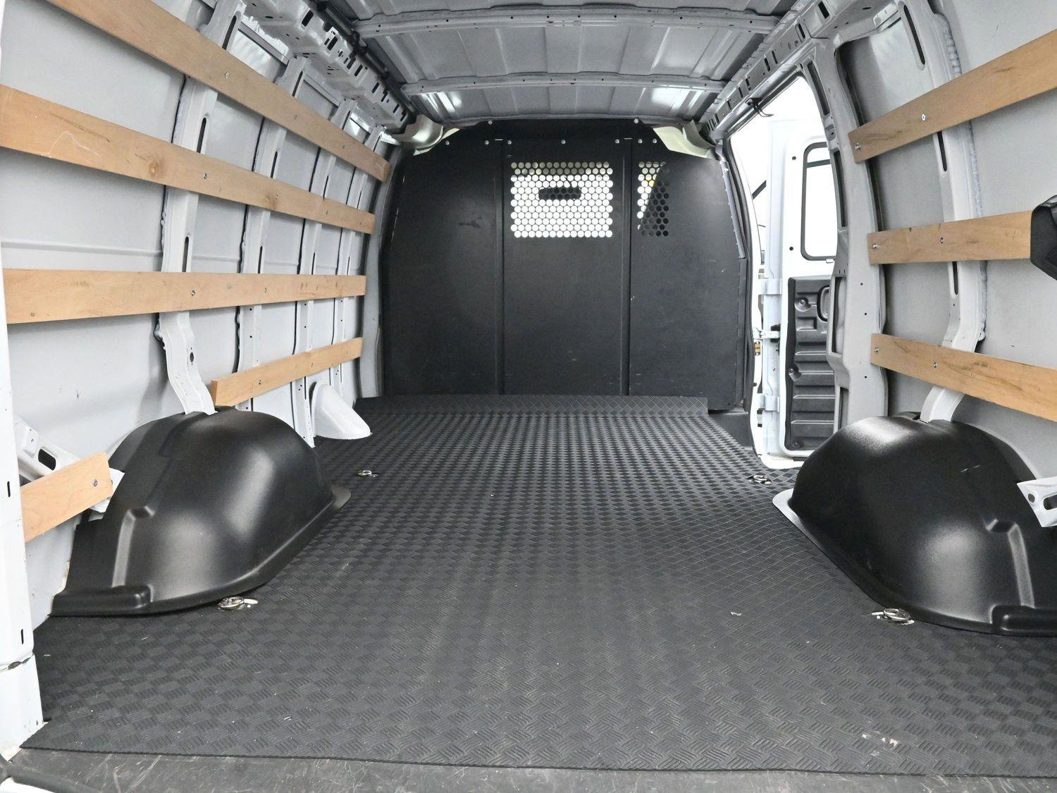 Used 2023 GMC Savana 2500 w/ Driver Convenience Package image 11