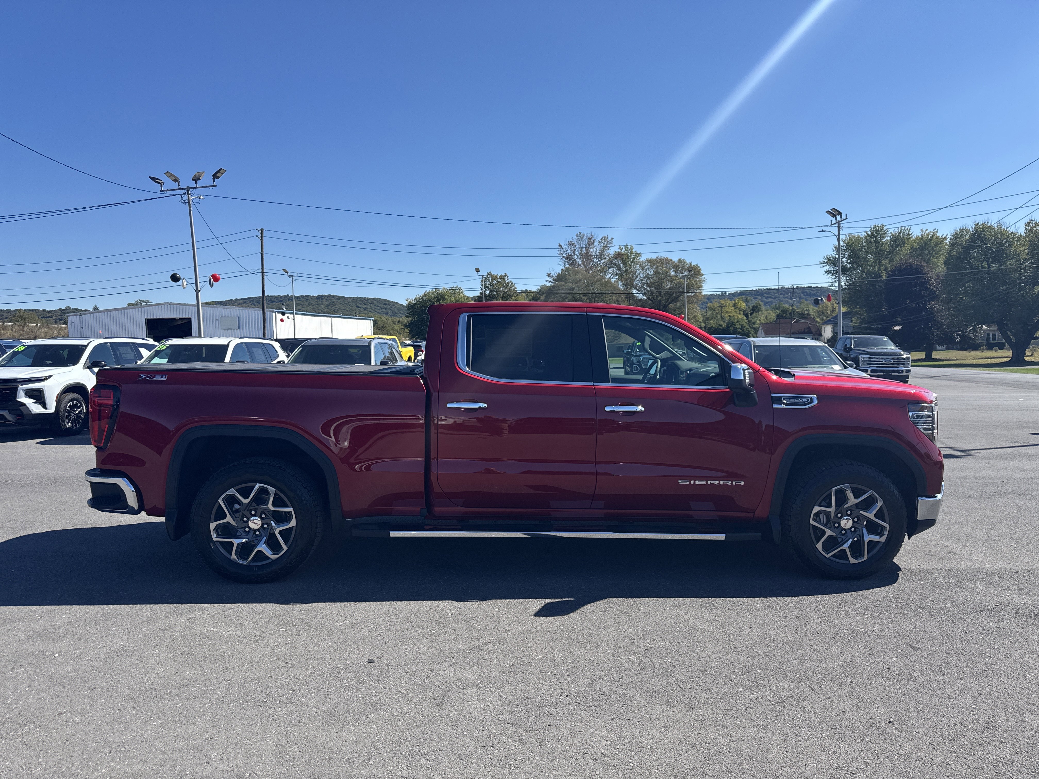 New 2026 GMC Sierra 1500 SLT w/ SLT Premium Package image 2